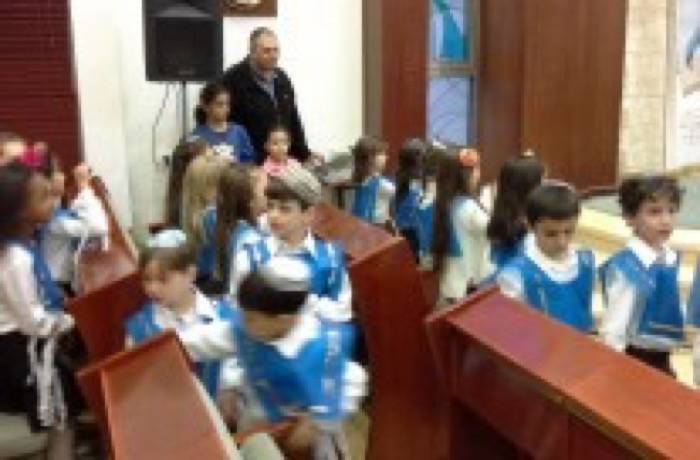 קבלת סידור – כיתות א' בית ספר אריאל