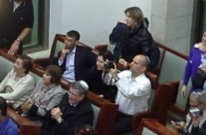 טקס קבלת סידור כיתות א' בית ספר אריאל