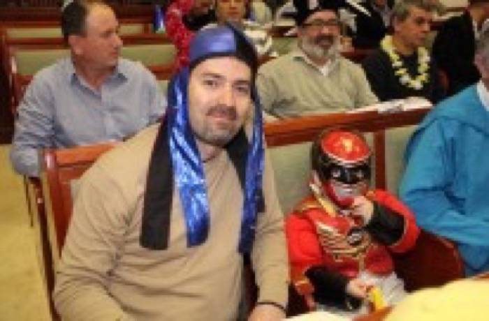 פורים תשע"ד – עופר פחימה בתחפושת מקורית